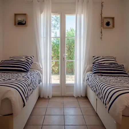 De Plain Pied Au Golf Saint Thomas بيت للعطل *